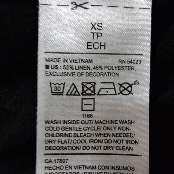 Old Navy Black Floral Embroidered Tank Top,  Ladies Size X-Small - Picture 5 of 5